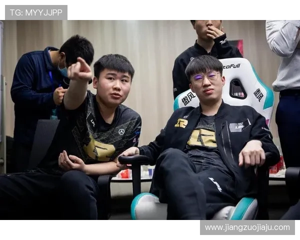DOTA2最新状态排行榜揭晓FPX强势跻身第六名引发关注 DOTA2最新状态排行榜揭晓FPX强势跻身第六名引发关注
