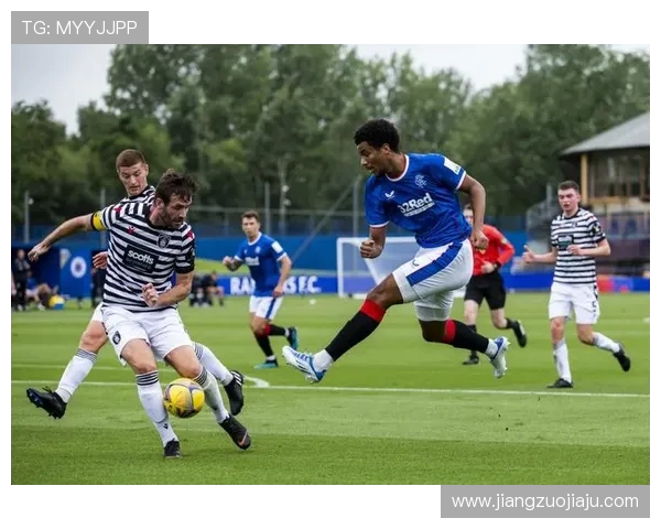 女王公园与卢顿的激烈对决谁能在这场较量中脱颖而出