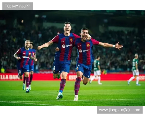 拜仁慕尼黑与巴塞罗那历史交战回顾与精彩瞬间分析 拜仁慕尼黑与巴塞罗那历史交战回顾与精彩瞬间分析