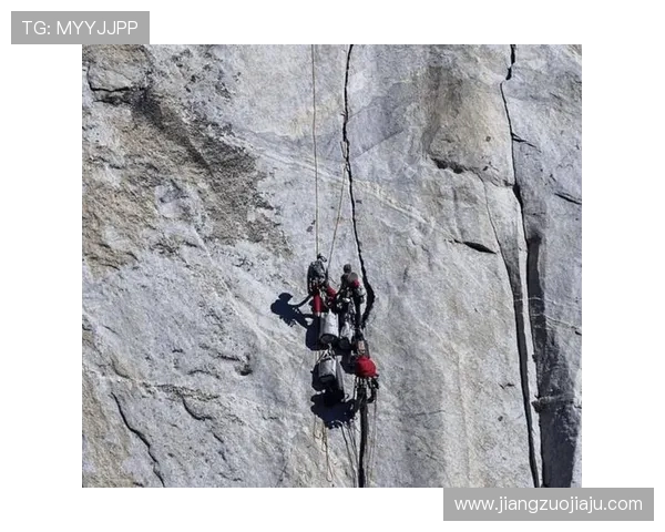 南京攀岩队勇夺攀岩战术排行榜第五名展现实力与团队精神