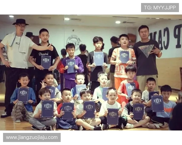 上海街舞队的奋斗与荣耀:一段不平凡的突破之旅